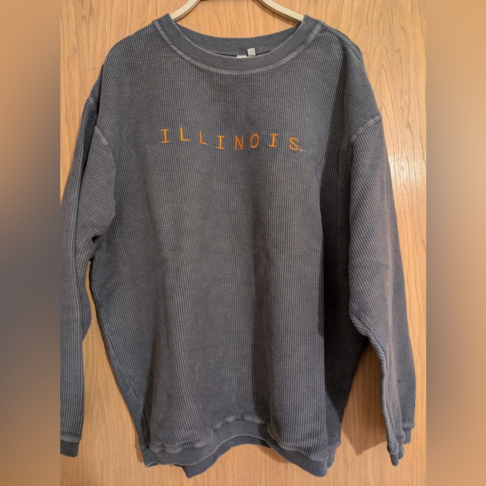 Chic Gray Crewneck Sweater with Orange Illinois Embroidery